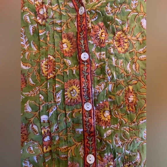 Linen Tunic - Picture 2 of 3